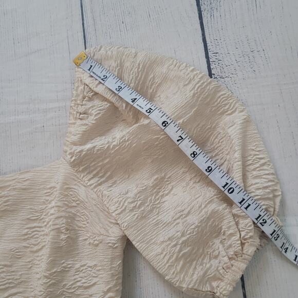 ASTR‎ The Label Women’s Size M Tassia Jacquard Puff Sleeve Crop Top - Picture 7 of 8